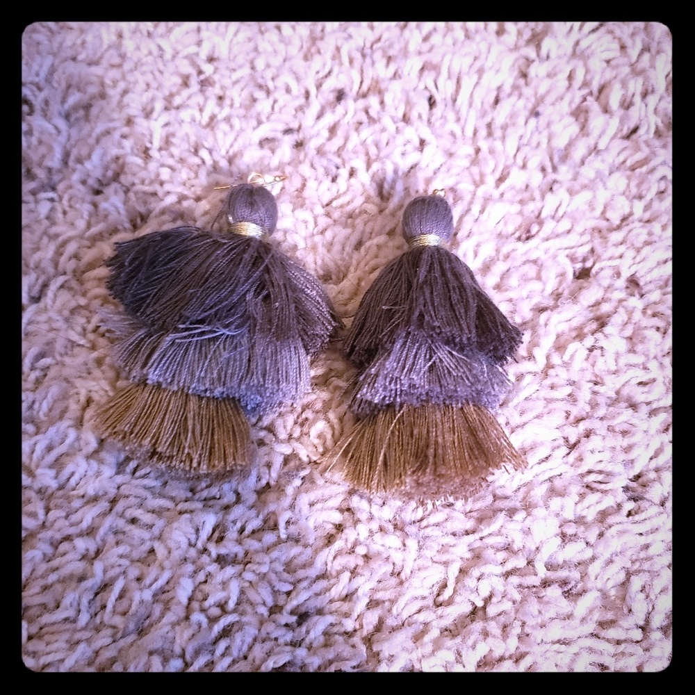 Yarn earrings
